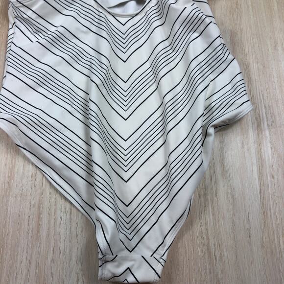 Athleta White Chevron High Leg One Piece Swimwear Summer Beach Swimsuit 36B/C - Picture 10 of 13